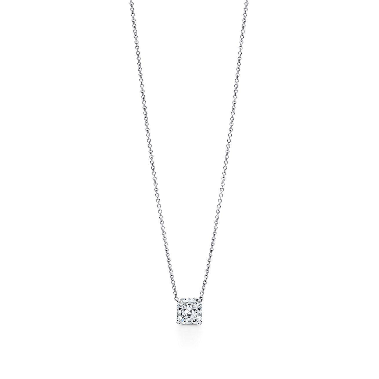 TIFFANY TRUE® PENDANT IN PLATINUM WITH A TIFFANY TRUE® DIAMOND